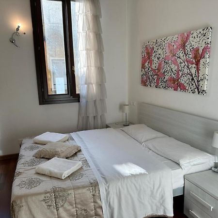 Hotel Ca' Degli Specchieri à Venise Extérieur photo