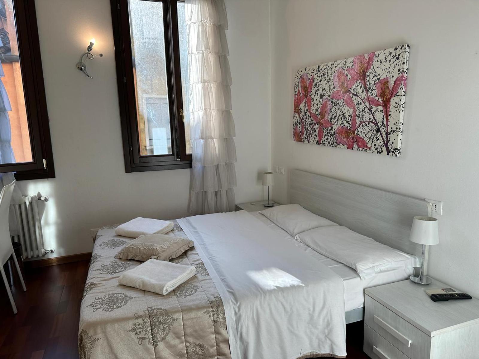 Hotel Ca' Degli Specchieri à Venise Extérieur photo